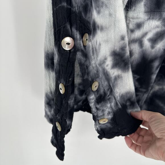 Cottonways Pants Womens SMALL Black White Tie Dye Wide Leg Button Hem Cropped - Picture 4 of 8